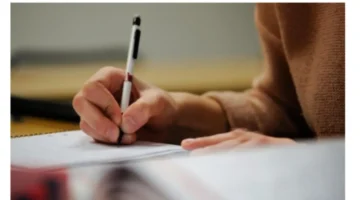 وزارة التعليم توضح حقيقة تسريب امتحان مادتي الدين والتربية الوطنية للطلاب